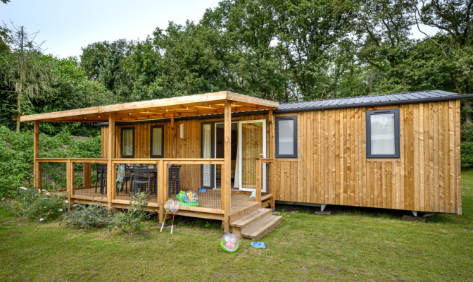 Super Family Top TV - Buitenkant