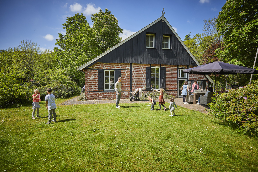 Het Familiehuis - Buiten